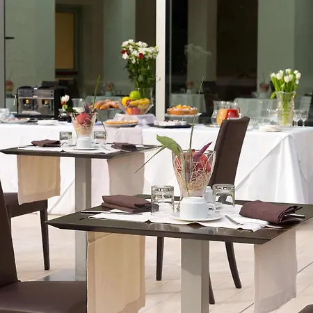 Ele Park Pamphili 4*