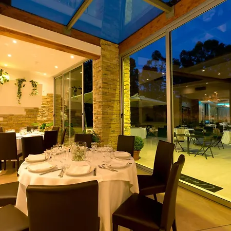 Ele Park Pamphili Hotel 4*