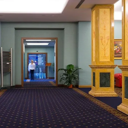 Отель Ele Park Pamphili