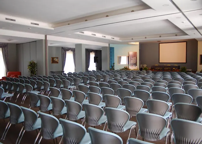 Hotel Ele Park Pamphili 4*