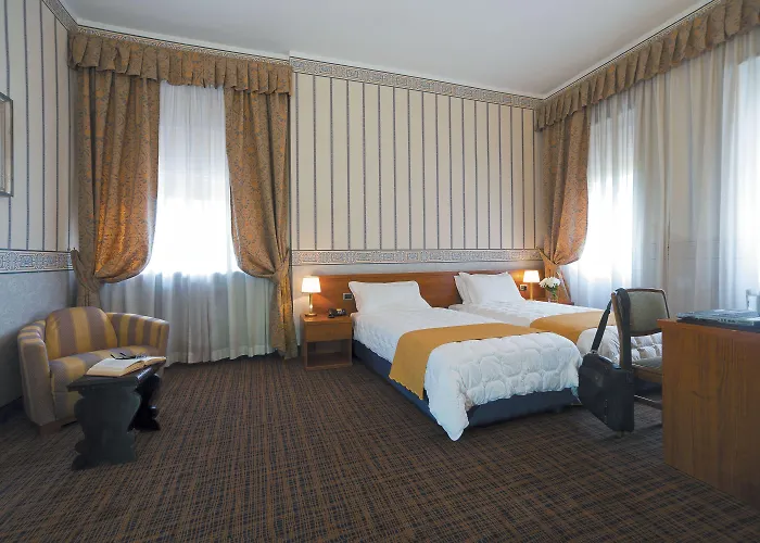 Ele Park Pamphili Hotel 4*