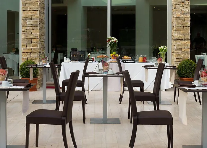 Ele Park Pamphili Hotel 4*