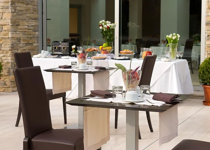 Ele Park Pamphili 4*